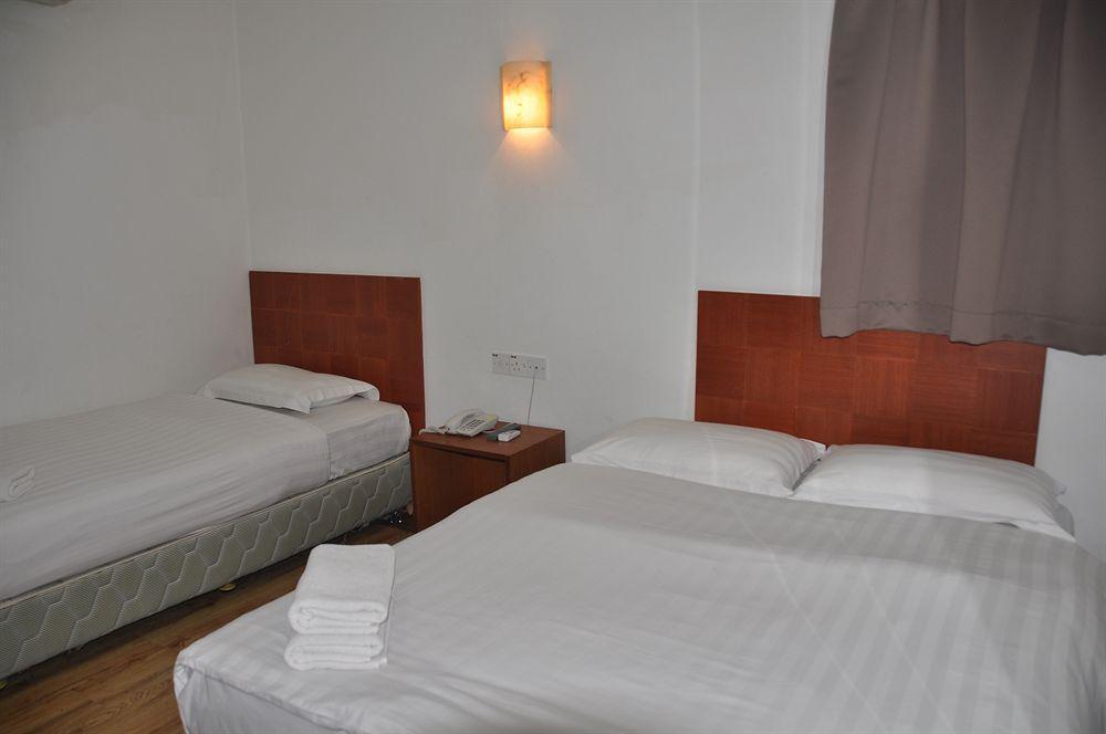 Switz Paradise Hotel - 5 Minute Walk To Centre Point And 10 Minute Walk To Waterfront- Kota Kinabalu Exterior foto