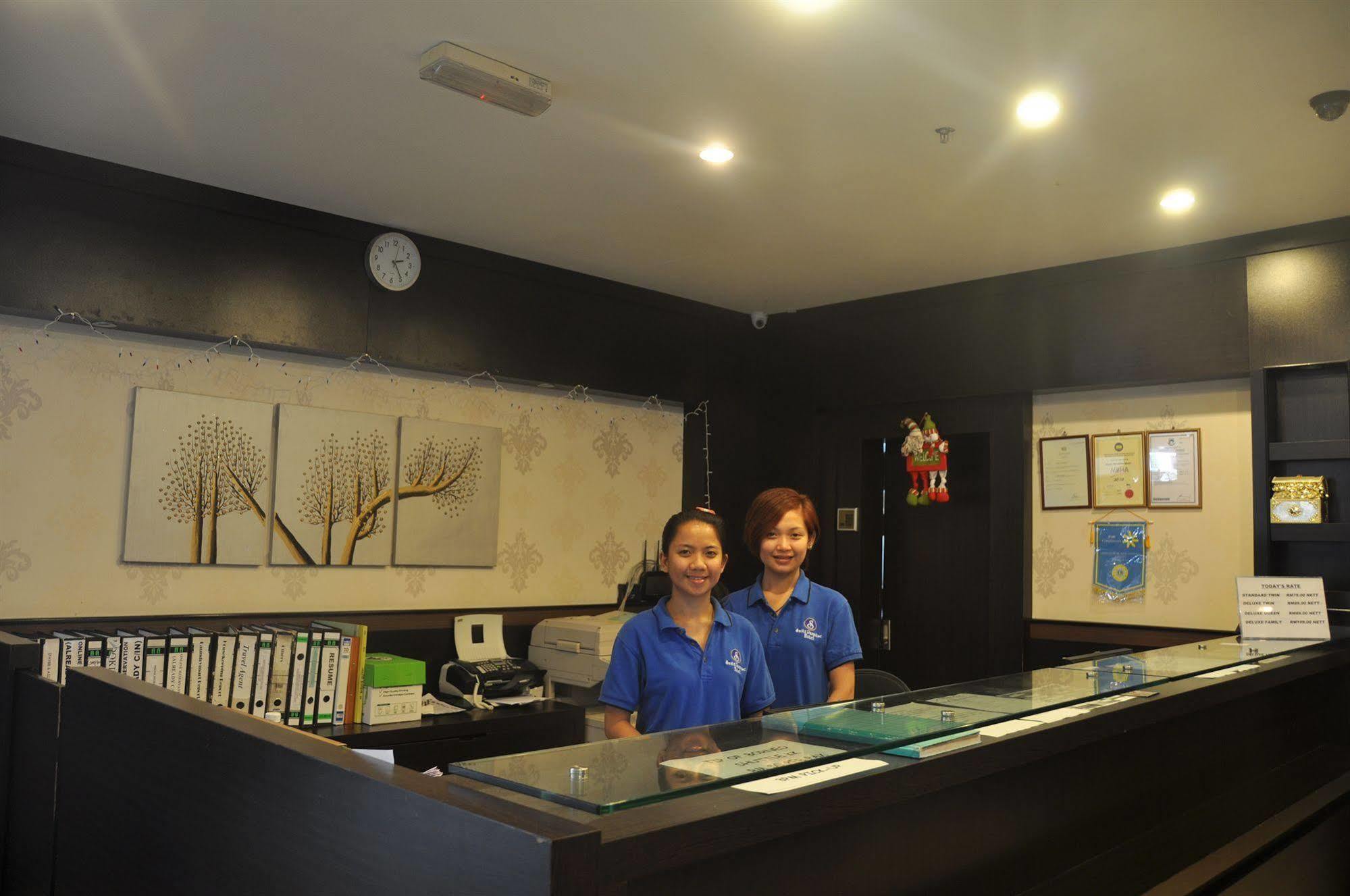 Switz Paradise Hotel - 5 Minute Walk To Centre Point And 10 Minute Walk To Waterfront- Kota Kinabalu Exterior foto
